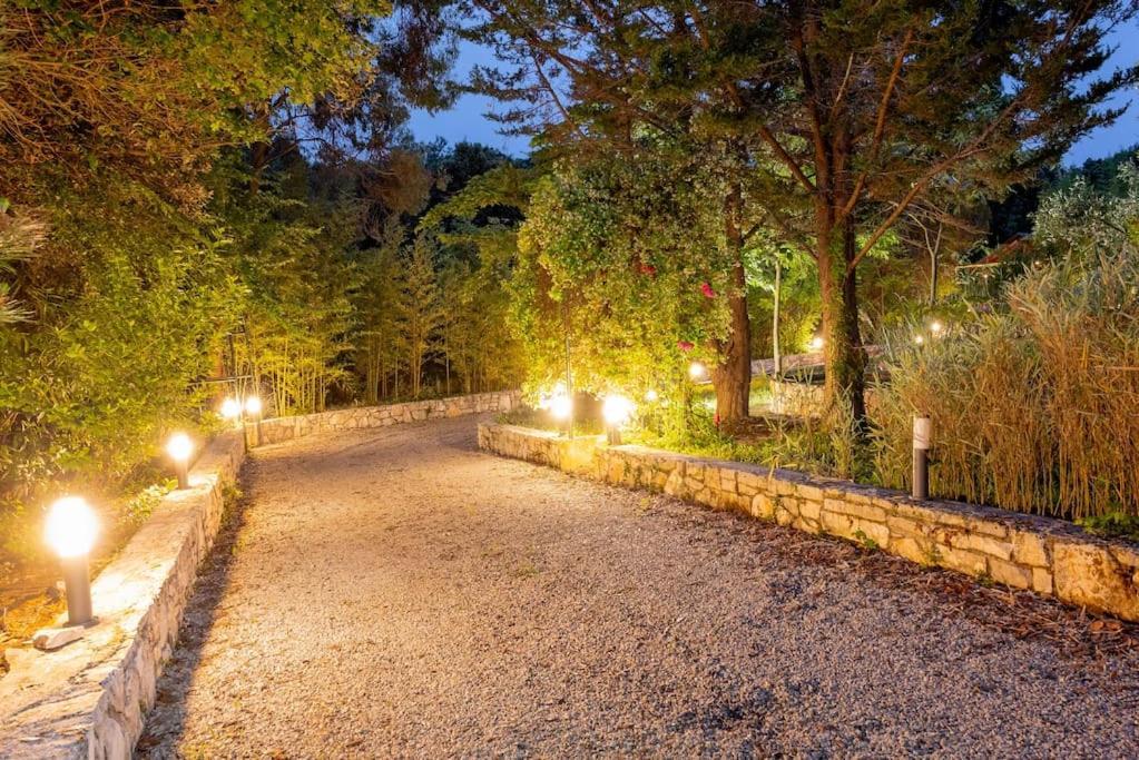 Pure Nature Haven By The Sea With Hot Tub Holiday home