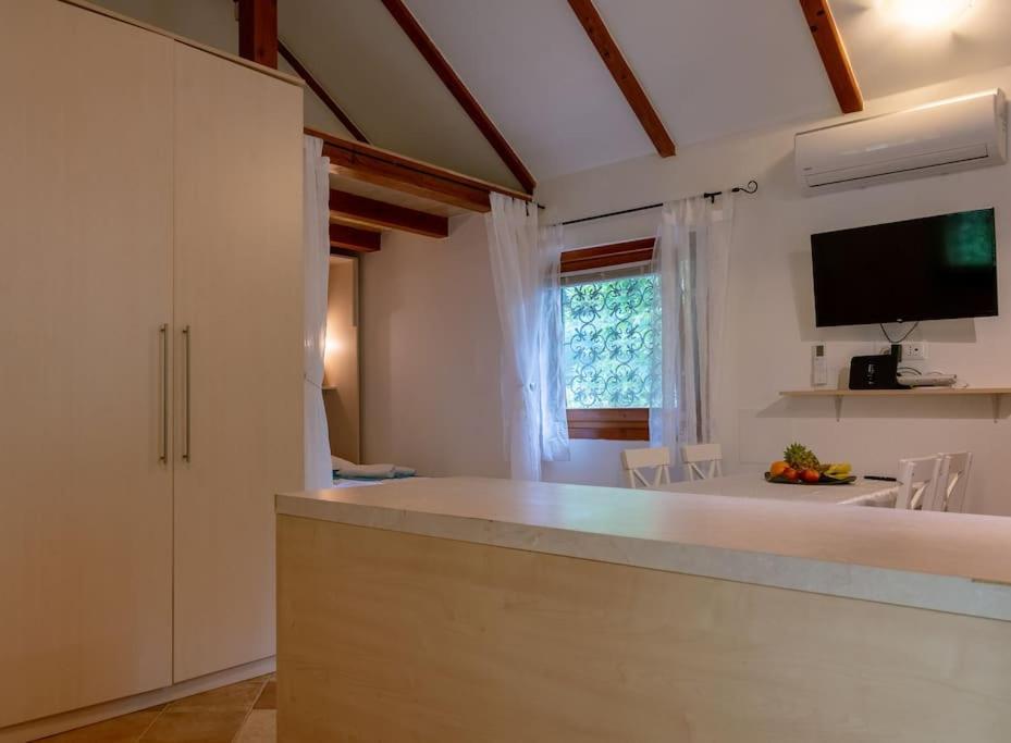 Pure Nature Haven By The Sea With Hot Tub Dom wakacyjny *