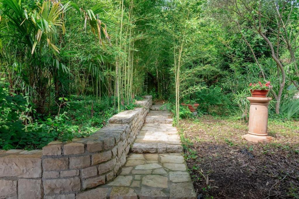 Dom wakacyjny Pure Nature Haven By The Sea With Hot Tub *